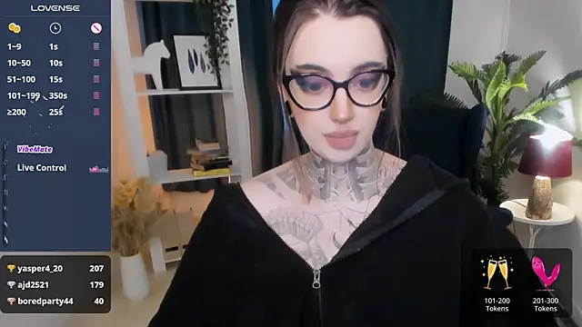 Dixi Pixi  online show from May 16, 2026, 10:58 am