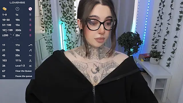 Dixi Pixi  online show from April 24, 2026, 5:42 am