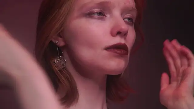 ginger hugs online show from September 25, 2025, 10:16 pm