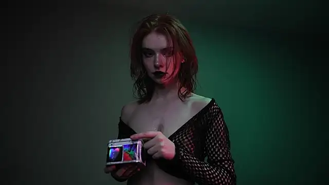 ginger hugs online show from April 23, 2026, 10:11 pm