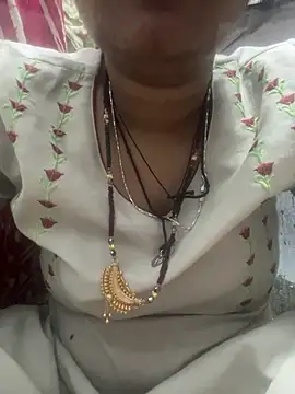 Snapshot of Spicy_sari_girl chatting on March 9, 2026, 4:38 am Spicy sari girl online show from March 9, 2026, 4:38 am