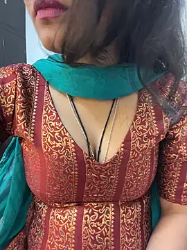 Snapshot of Spicy_sari_girl chatting on December 10, 2024, 2:38 am Spicy sari girl online show from December 10, 2024, 2:38 am