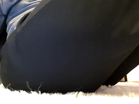 sweethotmilf888 online show from November 28, 2025, 12:38 pm