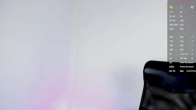 sophie alice  online show from February 13, 2025, 2:20 pm