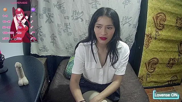 Hanha00 online show from April 30, 2026, 3:52 pm