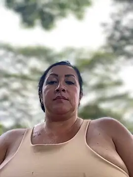 Milk chloe online show from September 17, 2025, 7:38 pm