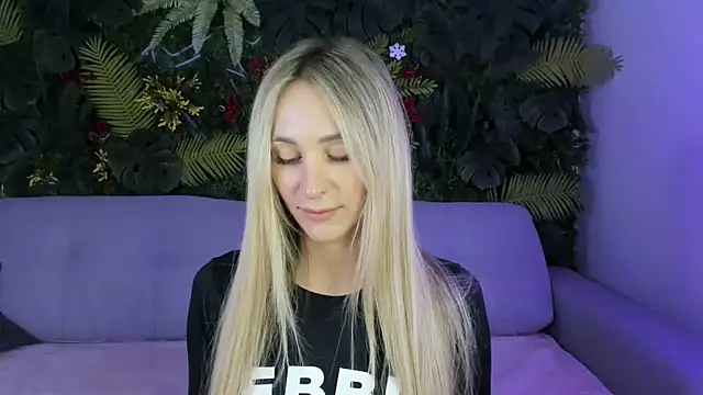 Horny Blond online show from October 20, 2025, 8:04 am