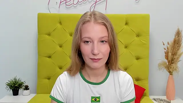 Snapshot of LolaWilsons chatting on March 20, 2026, 7:20 am LolaWilsons online show from March 20, 2026, 7:20 am