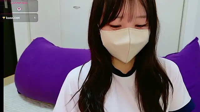 sara-a-jp online show from November 30, 2025, 3:18 am