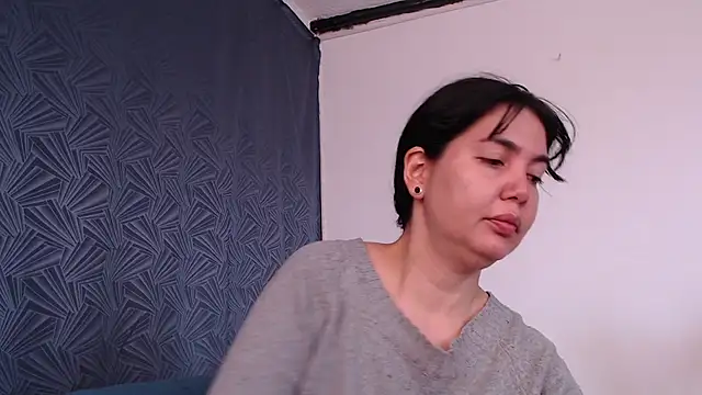 Snapshot of Freyja_eter chatting on August 5, 2026, 12:21 pm Freyja eter online show from August 5, 2026, 12:21 pm