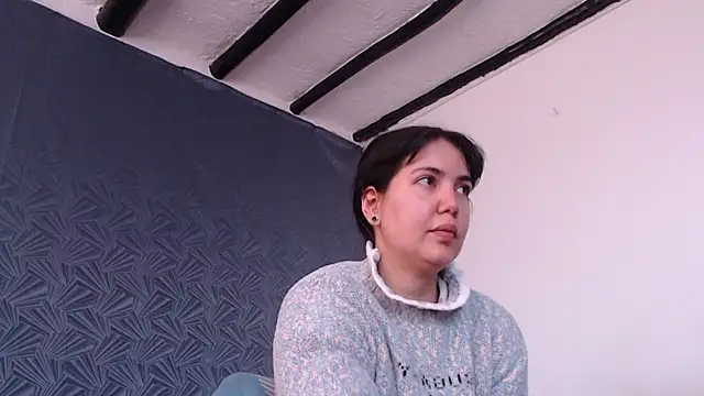 Snapshot of Freyja_eter chatting on July 4, 2026, 1:15 pm Freyja eter online show from July 4, 2026, 1:15 pm