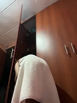 hurrem 18 online show from February 5, 2025, 4:06 am