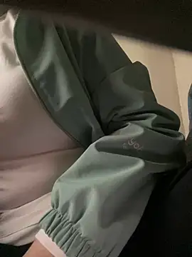 Tuongvy05 online show from February 27, 2025, 3:48 pm