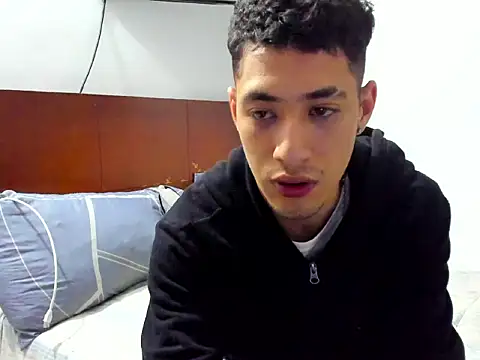 Chandler ken online show from November 22, 2025, 1:04 am