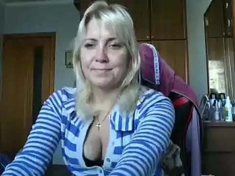 IrinaB1 online show from October 4, 2025, 6:26 am