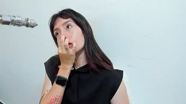 lizzy davis 1 online show from September 22, 2025, 3:45 am