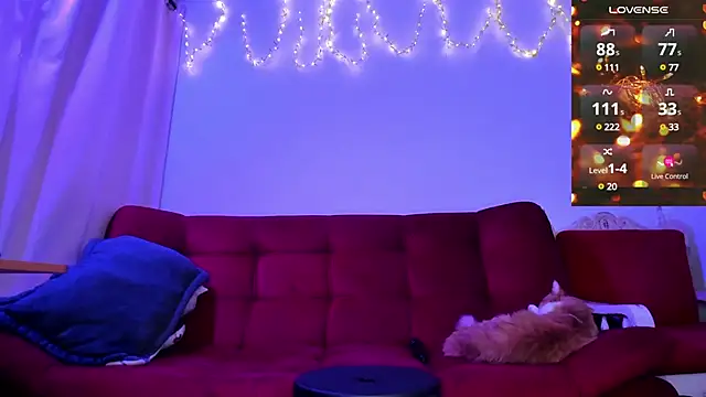 Snapshot of ohpetitemuse chatting on February 2, 2025, 10:28 pm ohpetitemuse online show from February 2, 2025, 10:28 pm