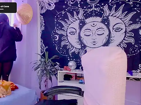 melissahowl online show from August 3, 2026, 6:36 pm