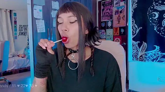 melissahowl online show from October 8, 2025, 12:56 am