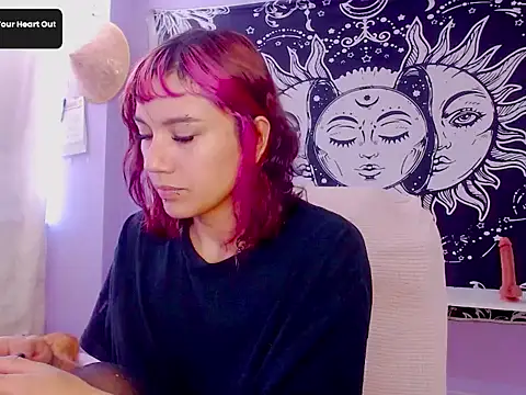 melissahowl online show from August 1, 2026, 9:02 pm
