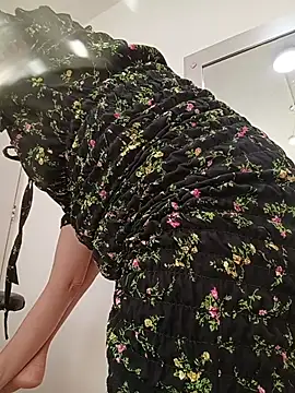 IsisBlake online show from February 5, 2026, 2:46 pm