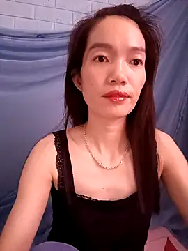 Snapshot of LILIAN999 chatting on February 12, 2025, 6:19 am LILIAN999 online show from February 12, 2025, 6:19 am