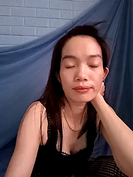 Snapshot of LILIAN999 chatting on January 23, 2025, 5:45 am LILIAN999 online show from January 23, 2025, 5:45 am