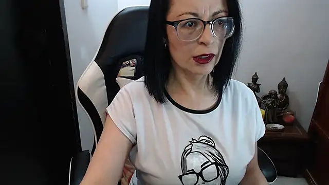 Snapshot of AnasstaciaEvans chatting on March 29, 2026, 9:49 pm AnasstaciaEvans online show from March 29, 2026, 9:49 pm