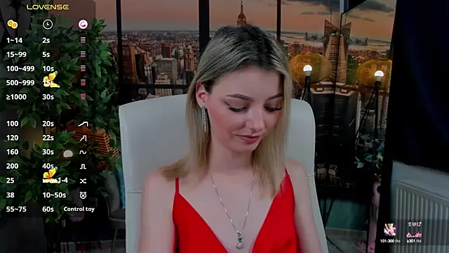 pretty little thing online show from December 6, 2024, 2:18 am