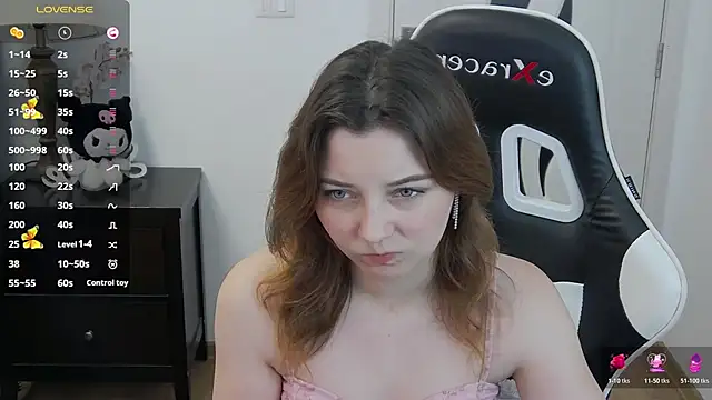 pretty little thing online show from June 1, 2026, 6:07 pm