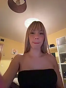 Carlita cute online show from February 16, 2026, 11:46 pm