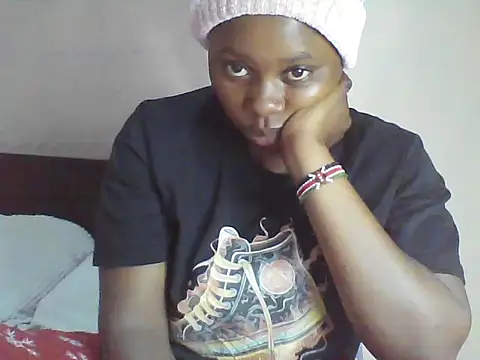 EBONYVANILLA02 online show from April 28, 2026, 7:57 am