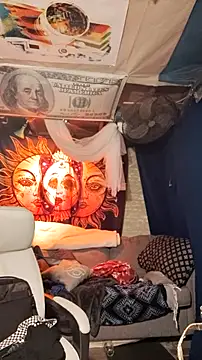 Gillygilly76 online show from February 24, 2025, 9:21 am