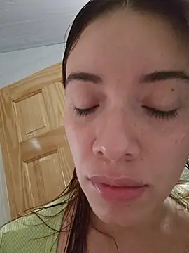 valery mora online show from March 18, 2026, 5:03 pm