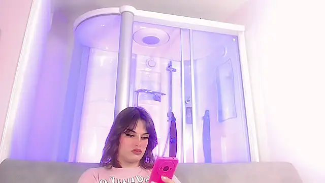 sexy-luna-star-ts online show from October 10, 2025, 4:35 am