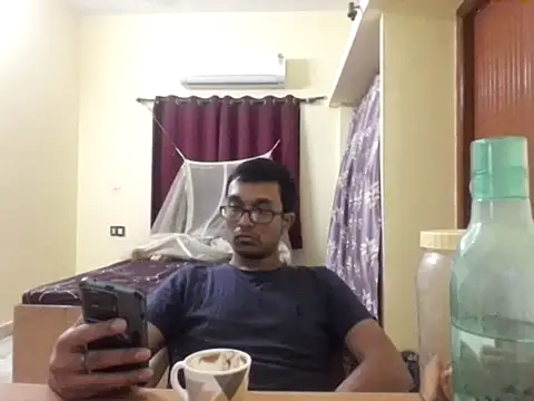 THE NAKED BOY online show from November 25, 2025, 2:28 pm