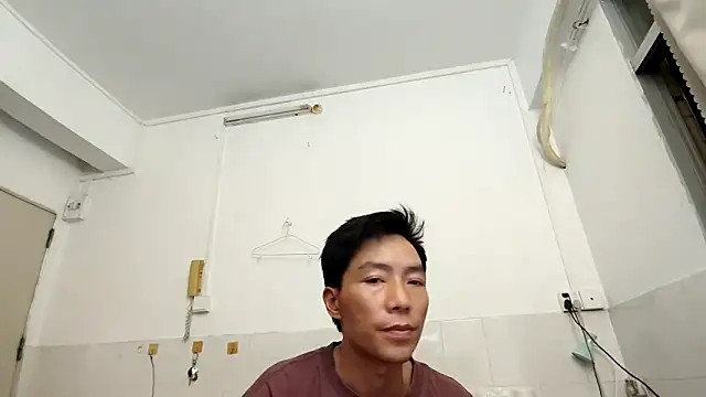 xhqds online show from May 4, 2026, 6:11 pm
