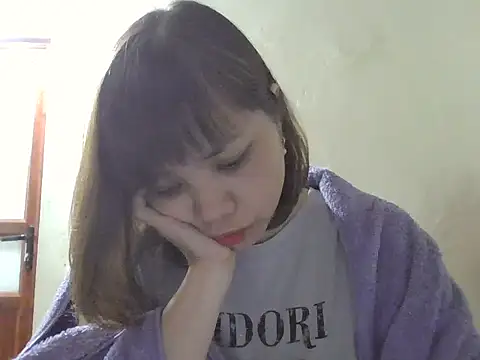 Angela-Eira online show from November 13, 2025, 10:13 pm