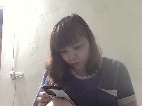 Angela-Eira online show from March 28, 2026, 10:27 am