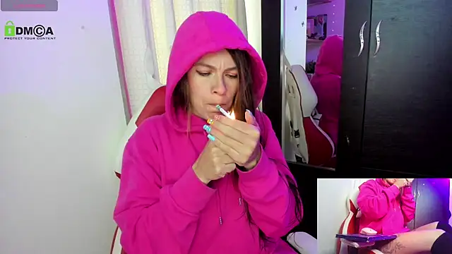 sweetlittlelisa online show from November 21, 2025, 9:25 pm