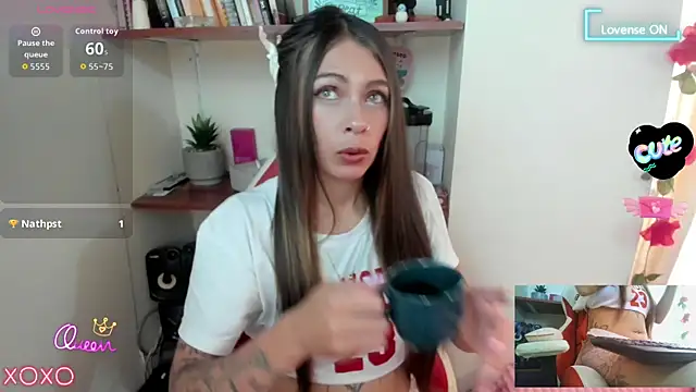 Snapshot of sweetlittlelisa chatting on May 3, 2026, 8:56 pm sweetlittlelisa online show from May 3, 2026, 8:56 pm