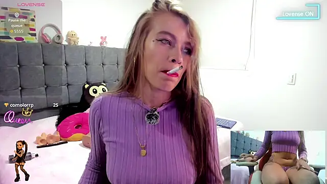 sweetlittlelisa online show from June 28, 2026, 9:21 pm