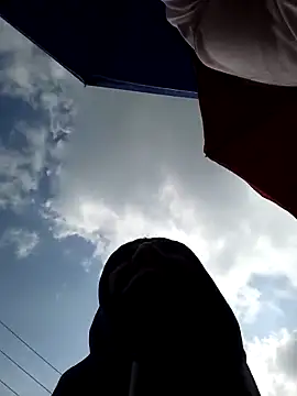 weedmanhot28 online show from March 2, 2025, 2:15 pm