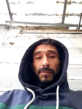 weedmanhot28 online show from October 25, 2025, 8:20 pm