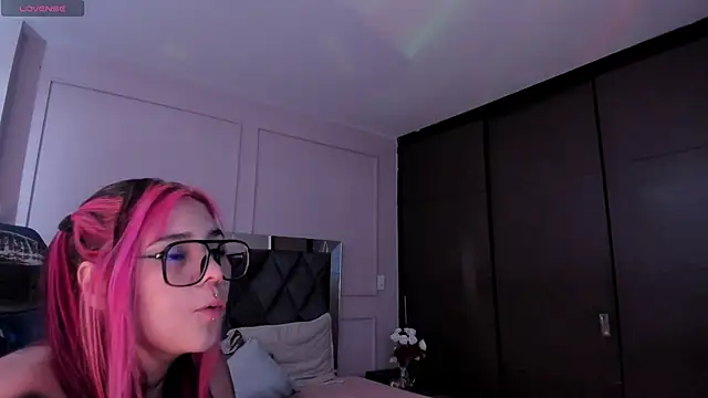 Lissy  Addams online show from November 30, 2025, 7:03 pm