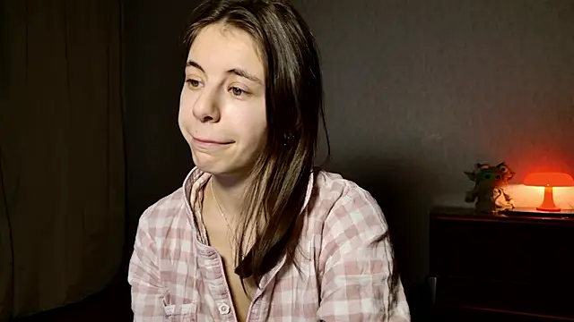 MazzyDoll online show from March 4, 2026, 4:31 am