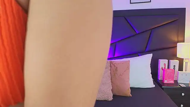 SophieCarther online show from October 11, 2025, 12:39 pm