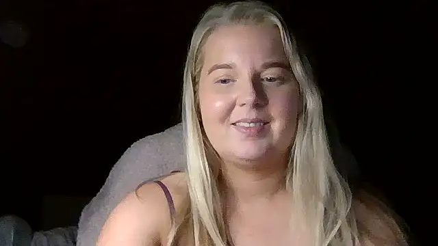 Jessica69G online show from December 1, 2025, 10:32 pm