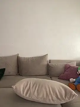 belle98 online show from April 27, 2026, 2:59 pm