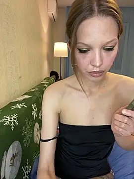 KateMariett online show from June 7, 2026, 9:20 pm
